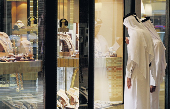 eb06_uaeeconomy_18.jpg