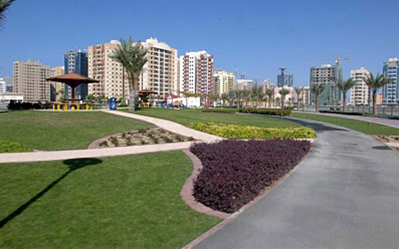 al-nahda-pond-park2.jpg