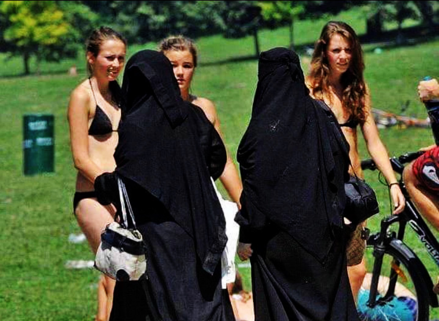 bikini-burqa