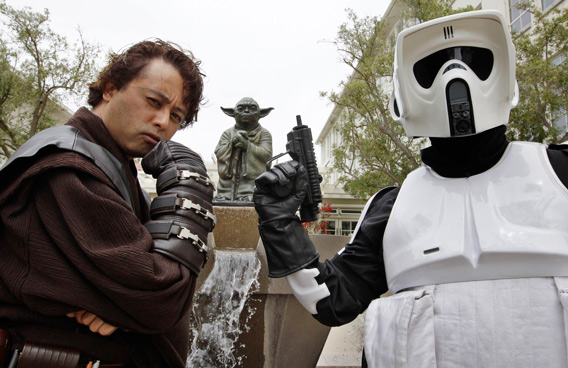 Star-Wars-currency-ap