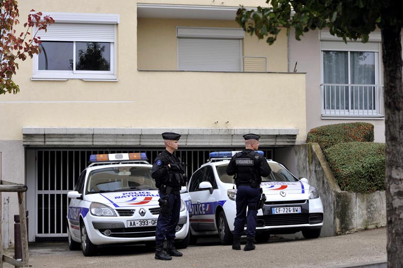 gendarmes
