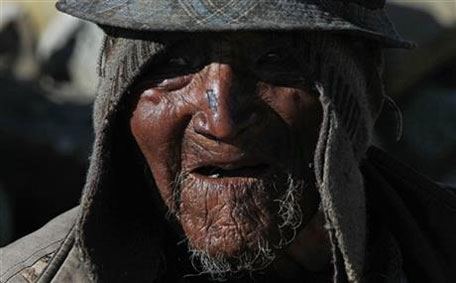 Carmelo Flores Laura oldest person on earth