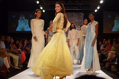 Dia Mirza