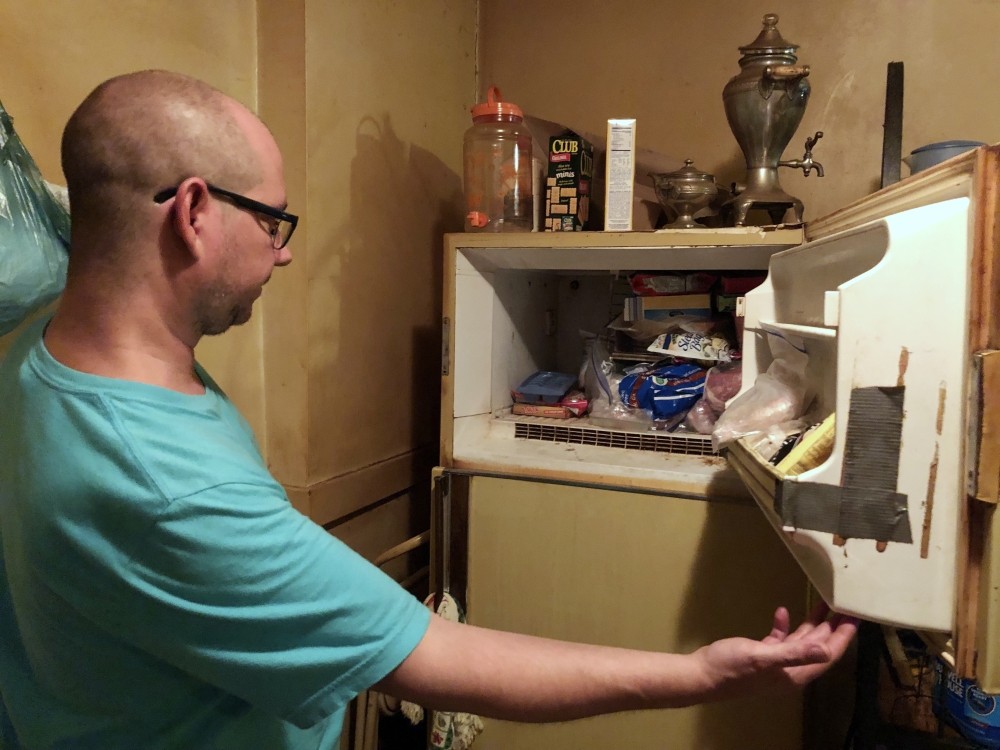 Police investigate after man says he found baby in freezer - Emirates 24|7