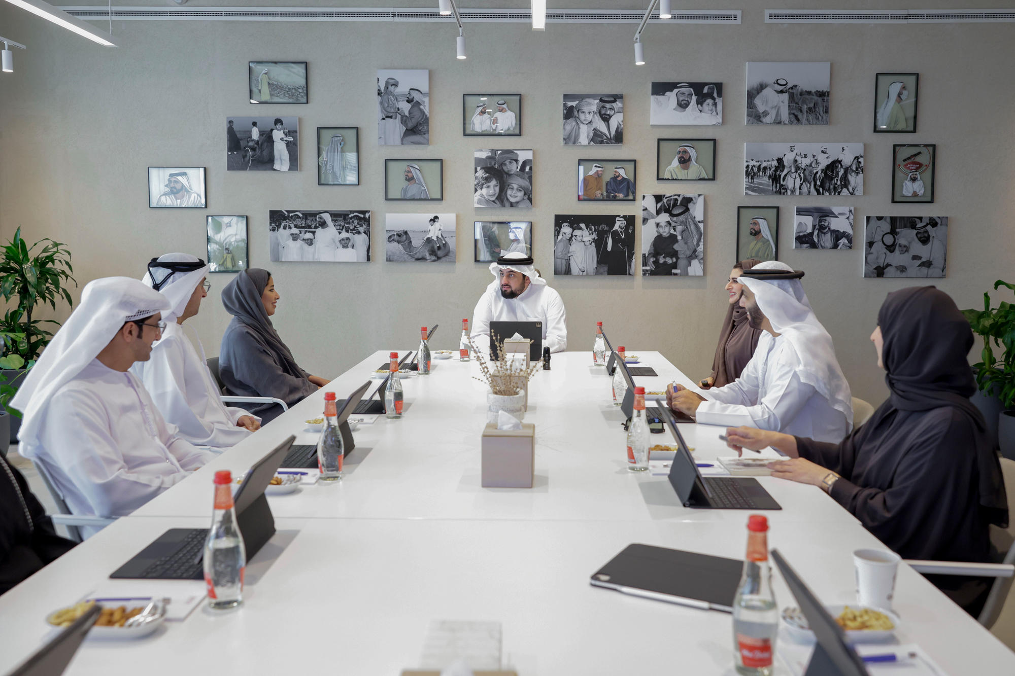 Ahmed bin Mohammed chairs Dubai Media Council meeting