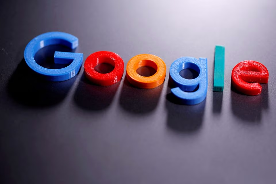 Google Bard can now help write software code - Emirates 24|7