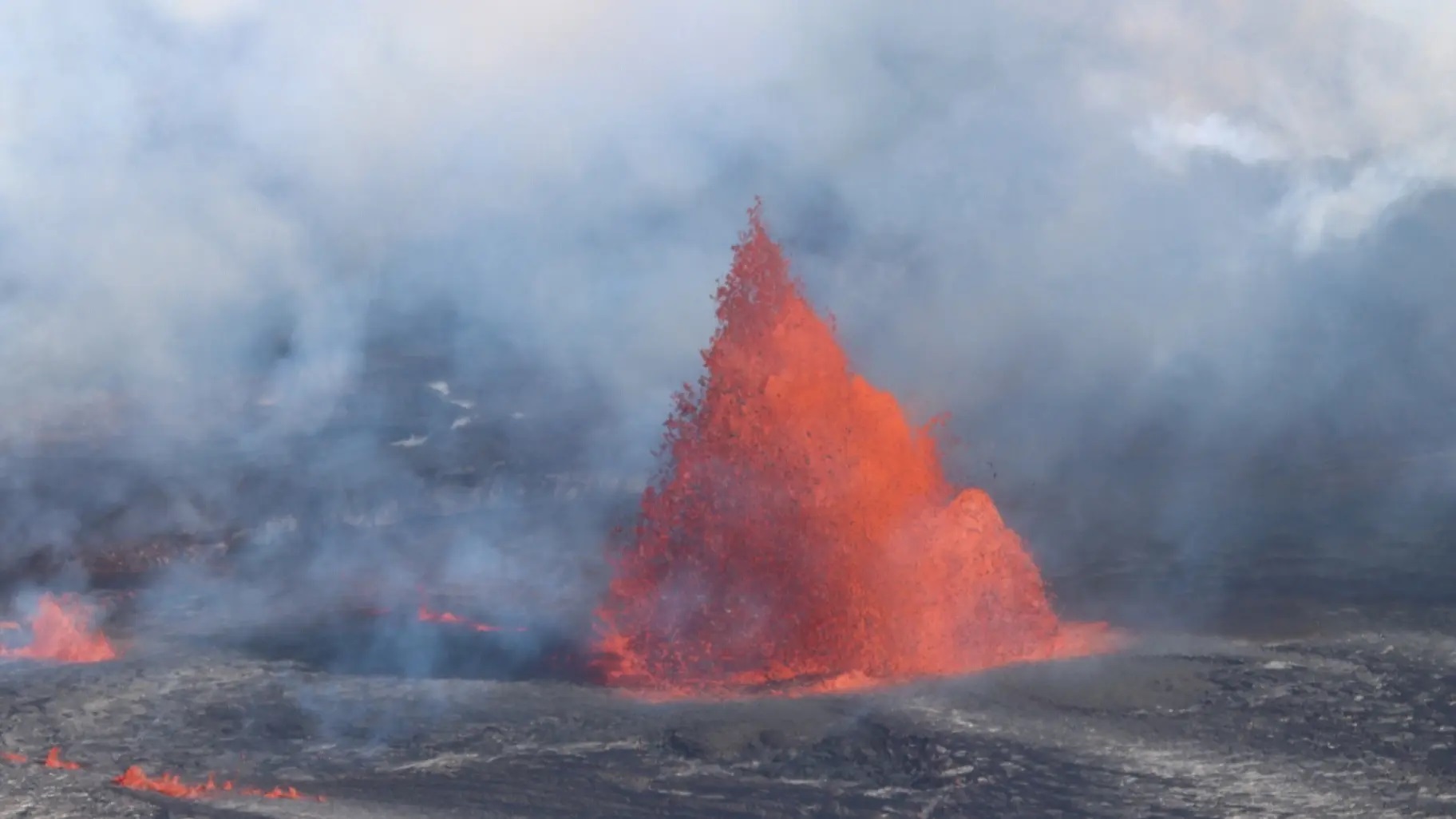 Philippine issues health warning as volcano brings smog to capital, nearby provinces