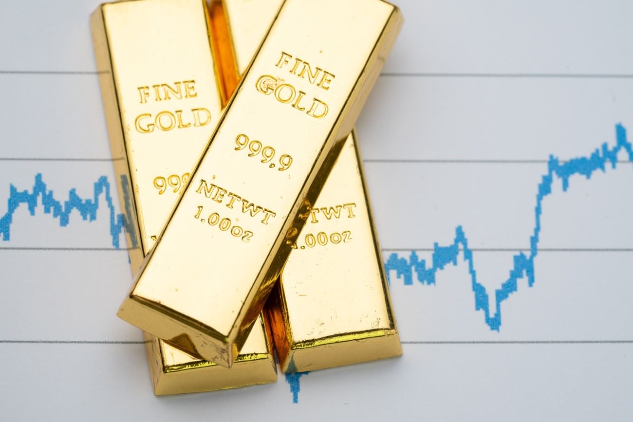 Gold's record rally hits pause ahead of US inflation data - Emirates 24|7