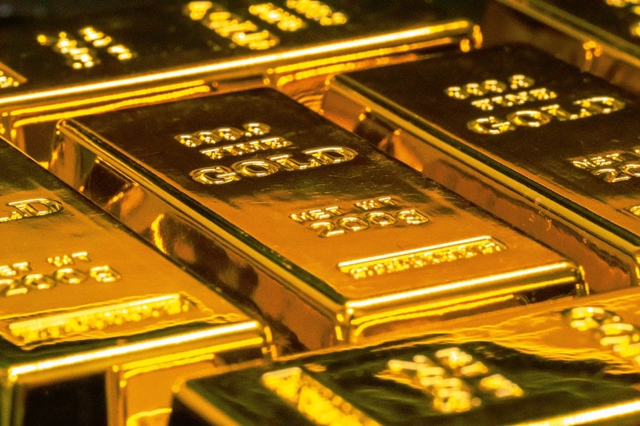 Gold hits record high as soft US data cements June rate cut bets ...
