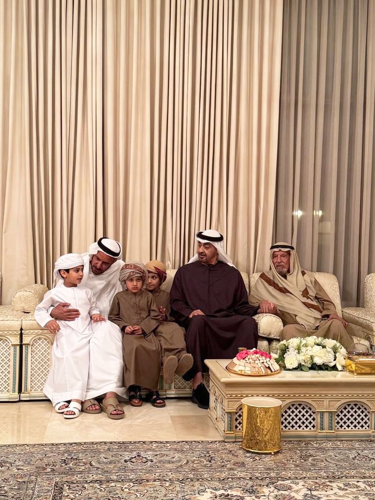 UAE President visits Ahmed Khalifa Al Suwaidi in Abu Dhabi