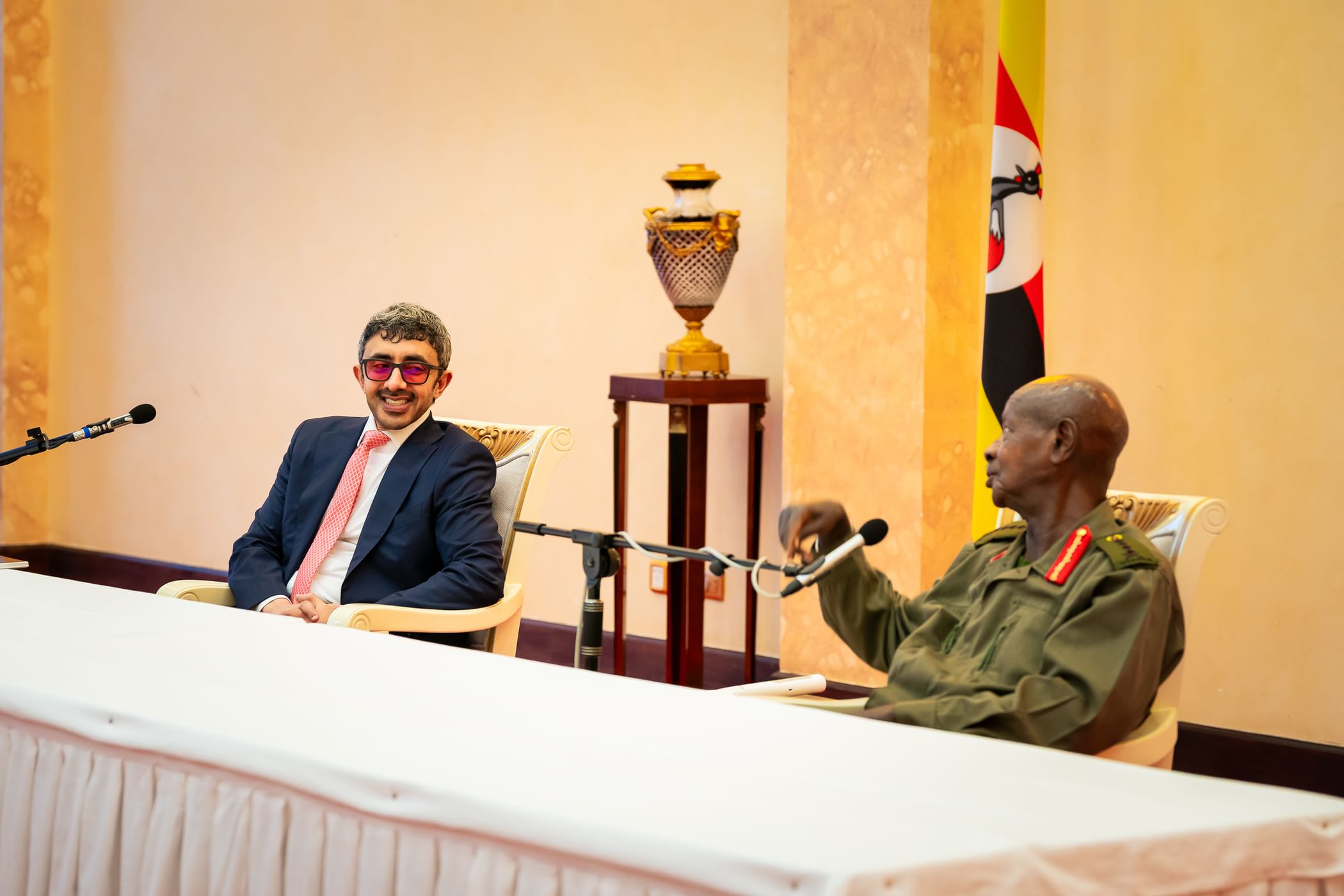 President of Uganda receives Abdullah bin Zayed